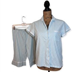 Character Blue White Medallion Cotton Pajama Set Short Sleeve Capri size medium